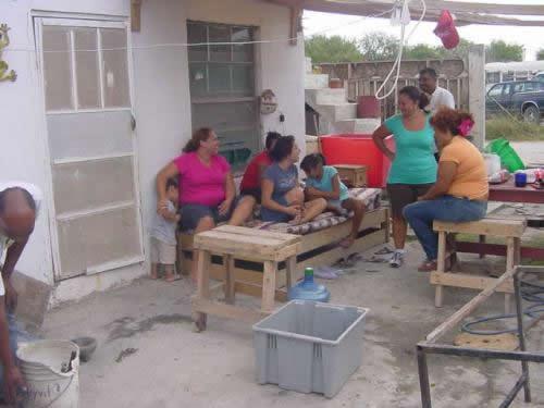 Dona Municipio casa nueva a familia que lo perdió todo en incendio